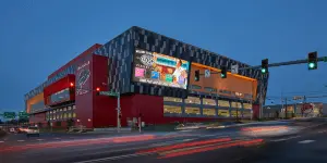 Washington Tribe Plans to Fly Canadian Gamblers to Its Casinos